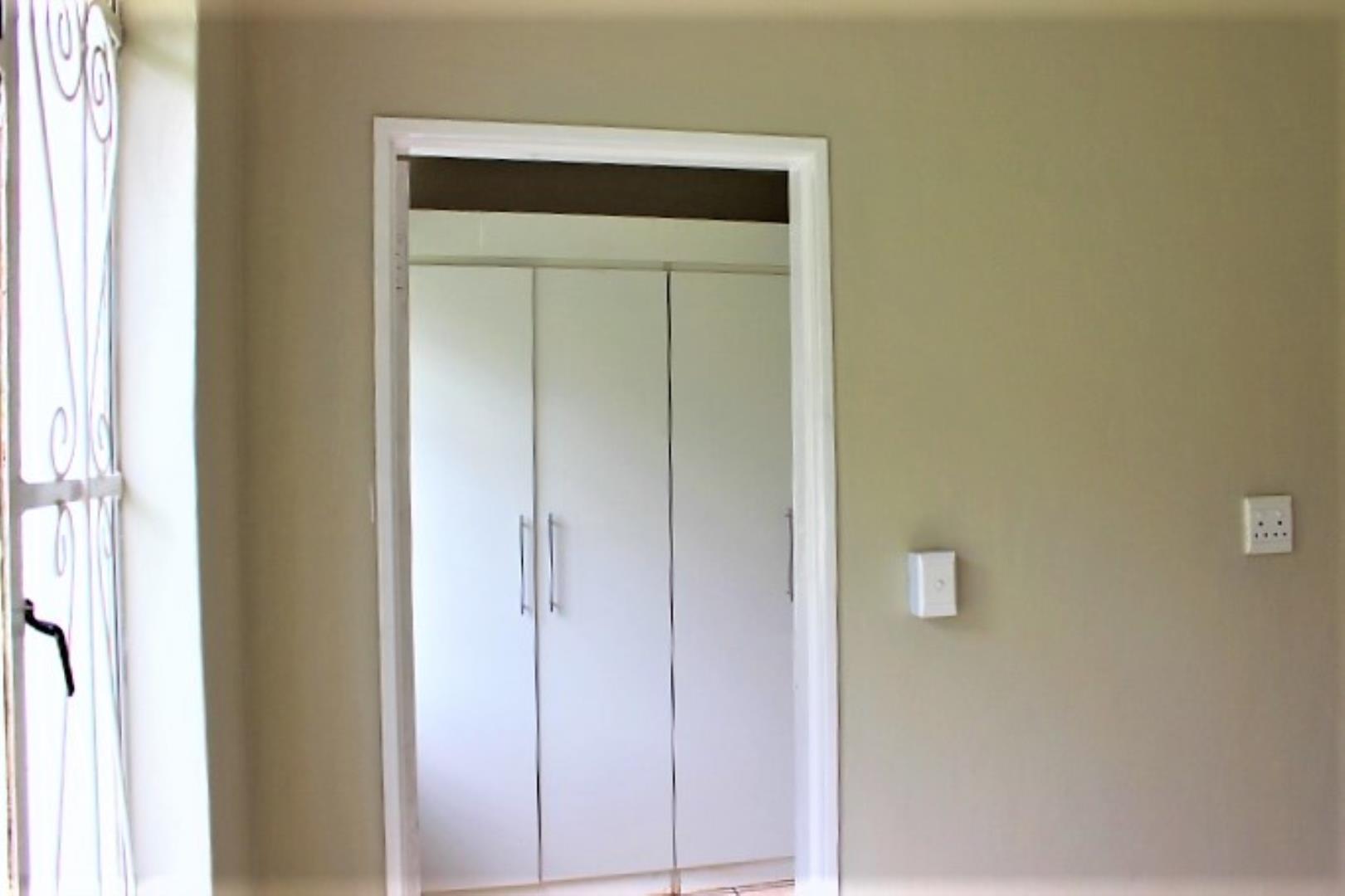 606846_11.JPG