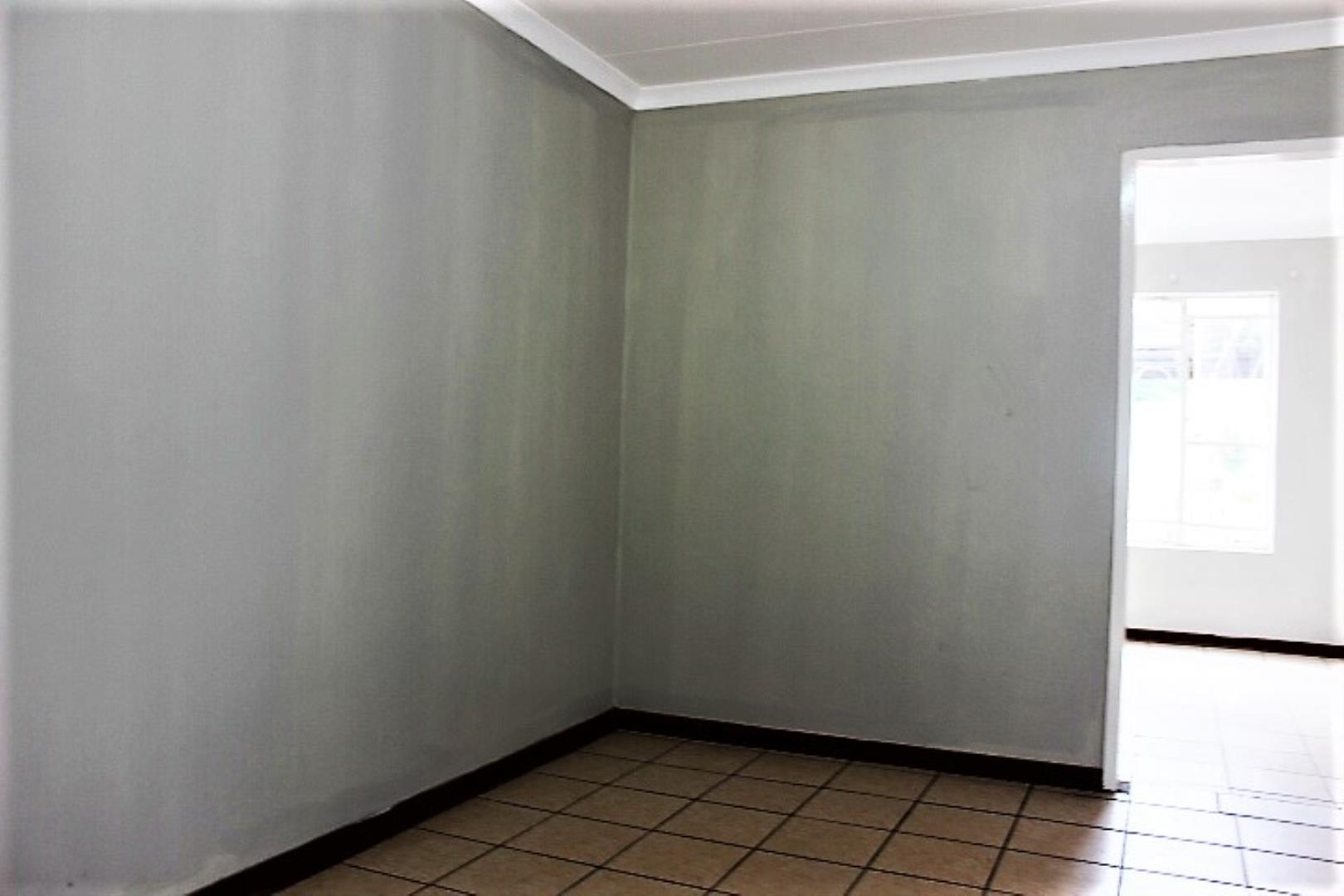 606846_18.JPG