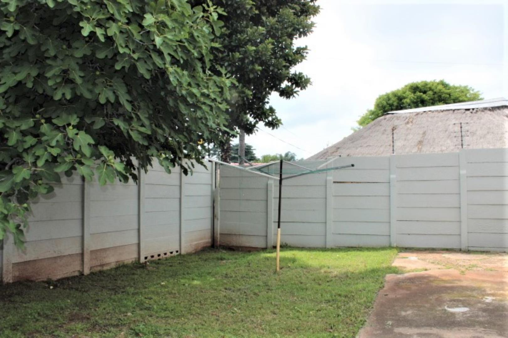 606846_21.JPG