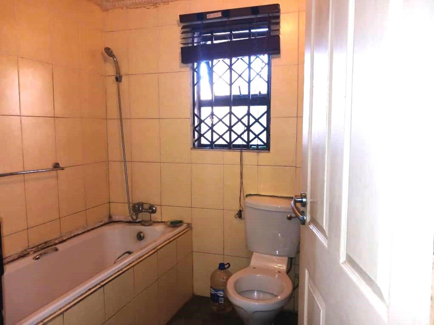 712221_bath.jpg