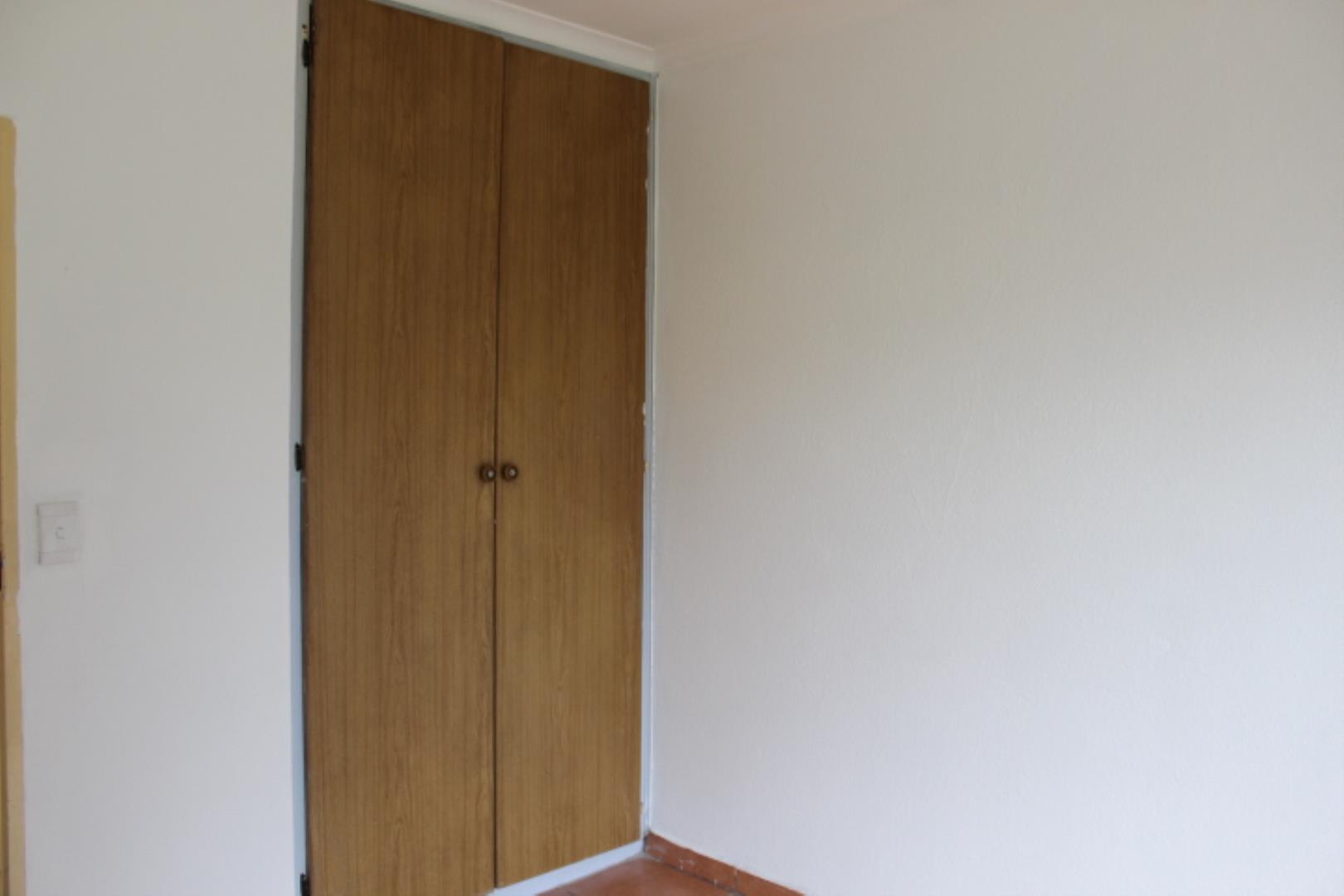 740463_15.JPG